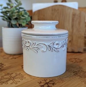 Butter Bell Crock by L. Tremain, Farmhouse White